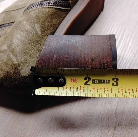 Anthropologie Holding Horses Olive Green suede Heels Bootie Size-39 US 8.5-9 - Picture 10 of 10